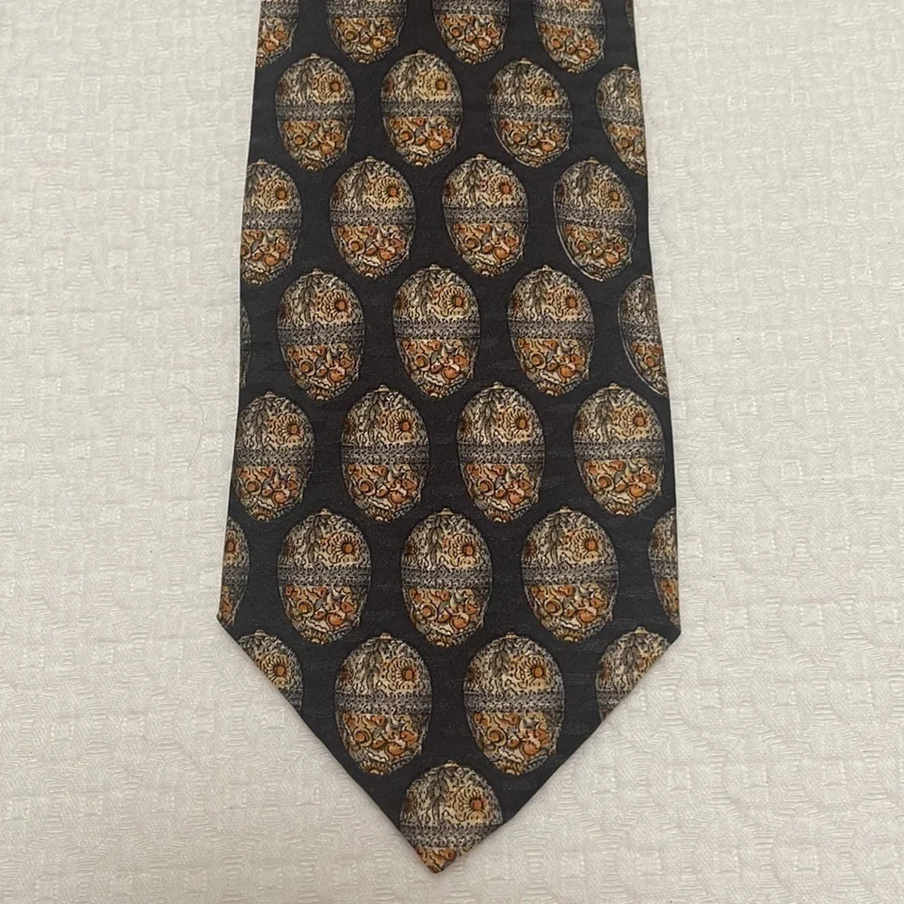 Valentino Classic Charcoal/Black & Tan Silk Tie—Great!! Excellent Condition!